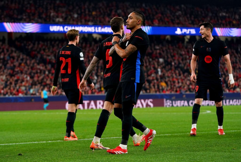 Barcelona vs Benfica: Rakieta Raphinhii i fenomenalne interwencje Wojciecha Szczęsnego zapewniają odważne zwycięstwo 10-osobowej Blaugrany po czerwonej kartce Pau Cubarsíego.
